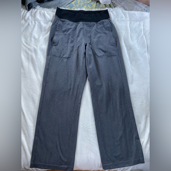 Old School lululemon gray wide leg pants, size medium - Picture 1 of 4